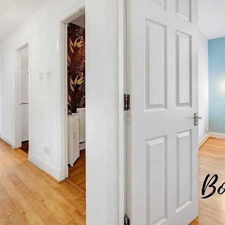 Monge Suite Old Town 2Br-1Ba, Near Royal Mile By Bonjour Residences เอดินบะระ ภายนอก รูปภาพ