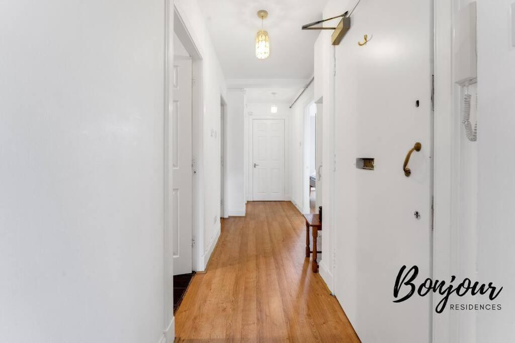 Monge Suite Old Town 2Br-1Ba, Near Royal Mile By Bonjour Residences เอดินบะระ ภายนอก รูปภาพ