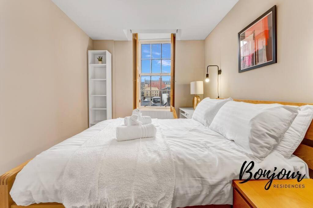Monge Suite Old Town 2Br-1Ba, Near Royal Mile By Bonjour Residences เอดินบะระ ภายนอก รูปภาพ