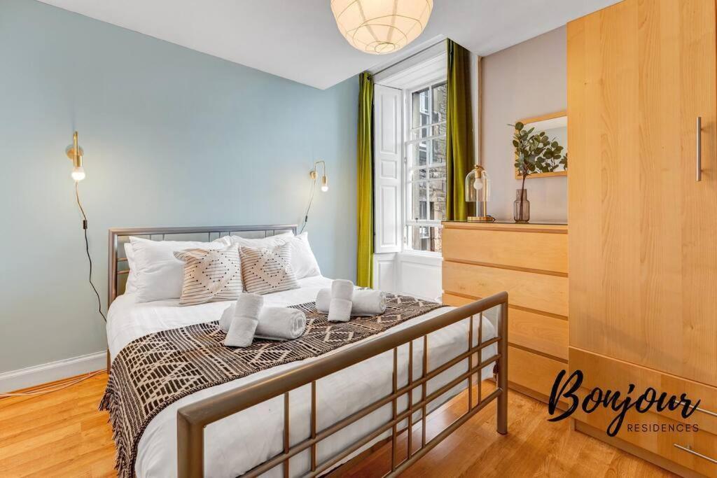 Monge Suite Old Town 2Br-1Ba, Near Royal Mile By Bonjour Residences เอดินบะระ ภายนอก รูปภาพ