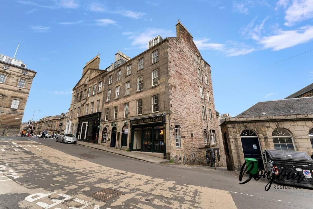 Monge Suite Old Town 2Br-1Ba, Near Royal Mile By Bonjour Residences เอดินบะระ ภายนอก รูปภาพ