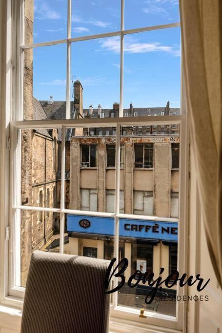 Monge Suite Old Town 2Br-1Ba, Near Royal Mile By Bonjour Residences เอดินบะระ ภายนอก รูปภาพ