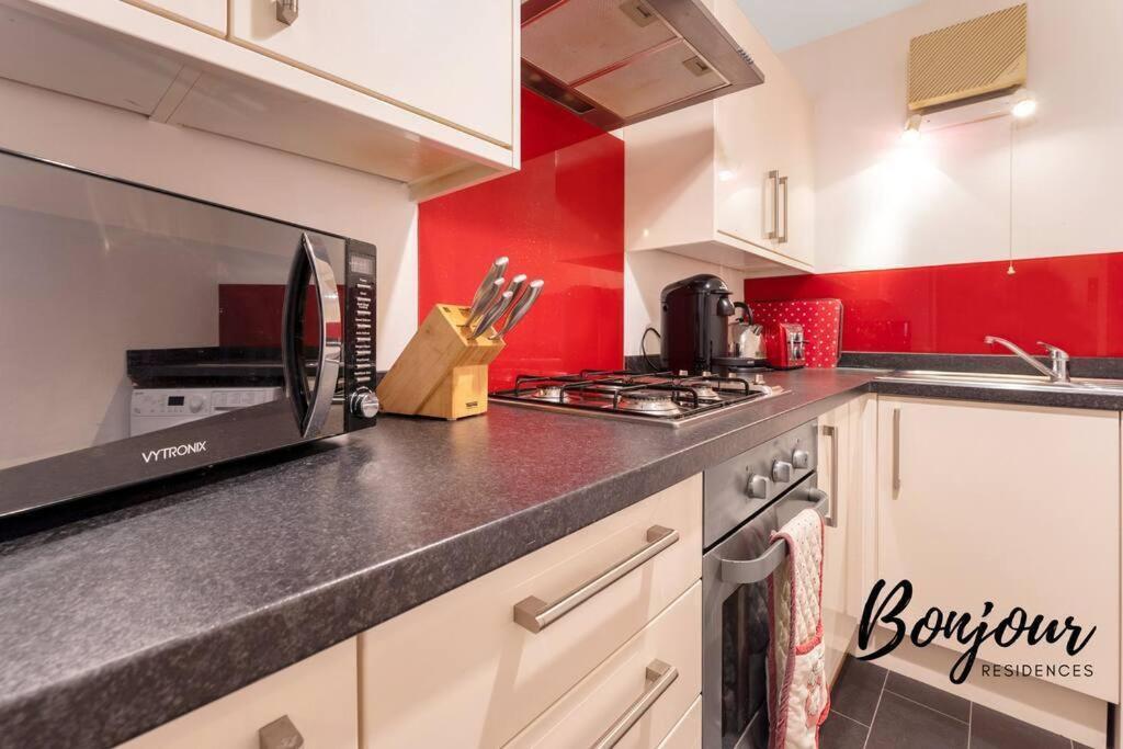 Monge Suite Old Town 2Br-1Ba, Near Royal Mile By Bonjour Residences เอดินบะระ ภายนอก รูปภาพ